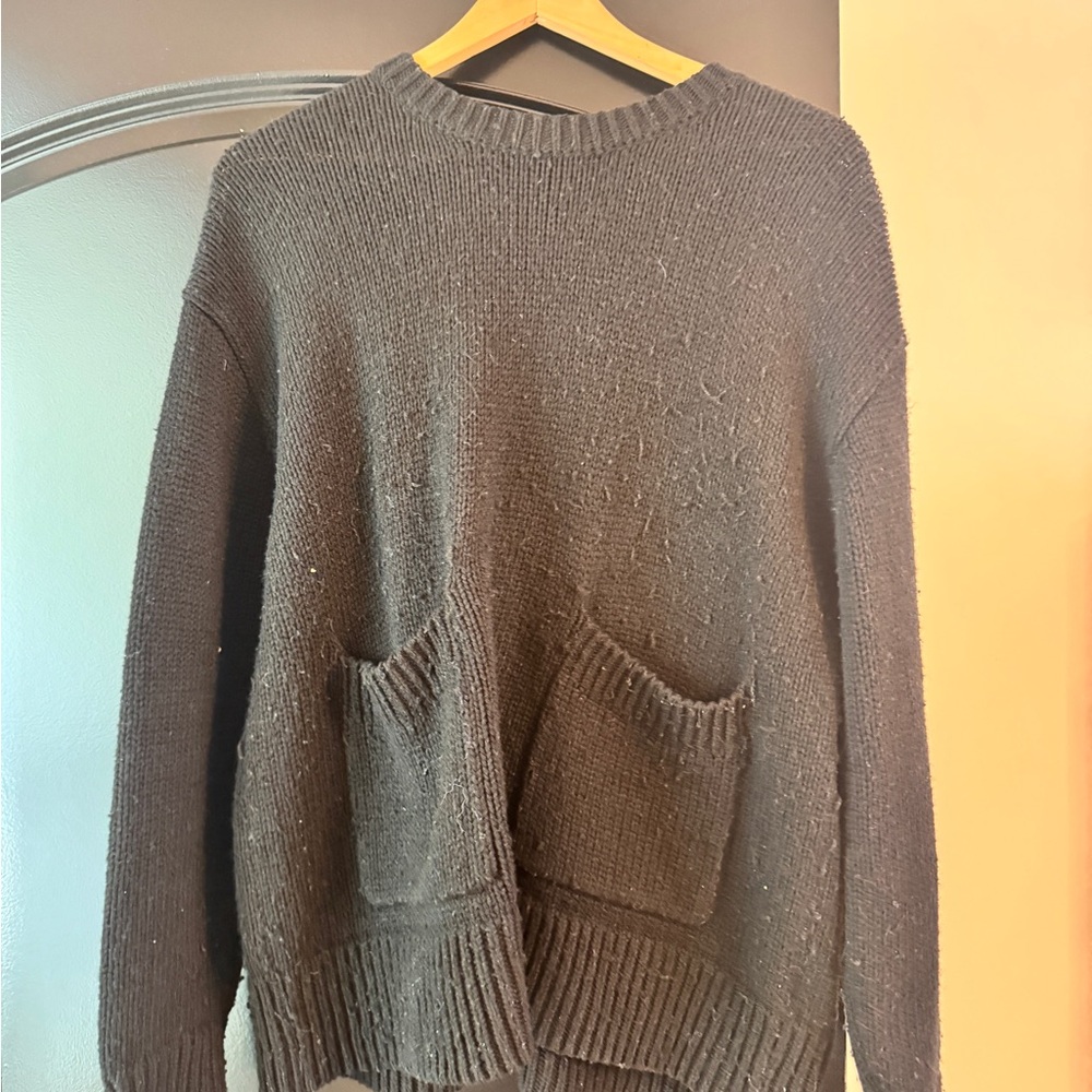 Zara Black Crew Neck Sweater with Pockets